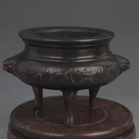 A FINE BAMBOO ROOT CARVED THREE LEG CENSER