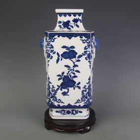 BLUE AND WHITE FLORAL DESIGN BEAST-EAR FOUR-SIDED PORCELAIN VASE