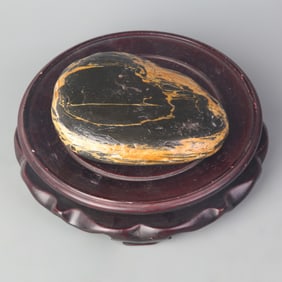 A FINE DECORATIVE STONE