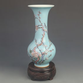 FAMILLE ROSE BLUE GROUND PLUM PATTERN LONG NECKED PORCELAIN VASE