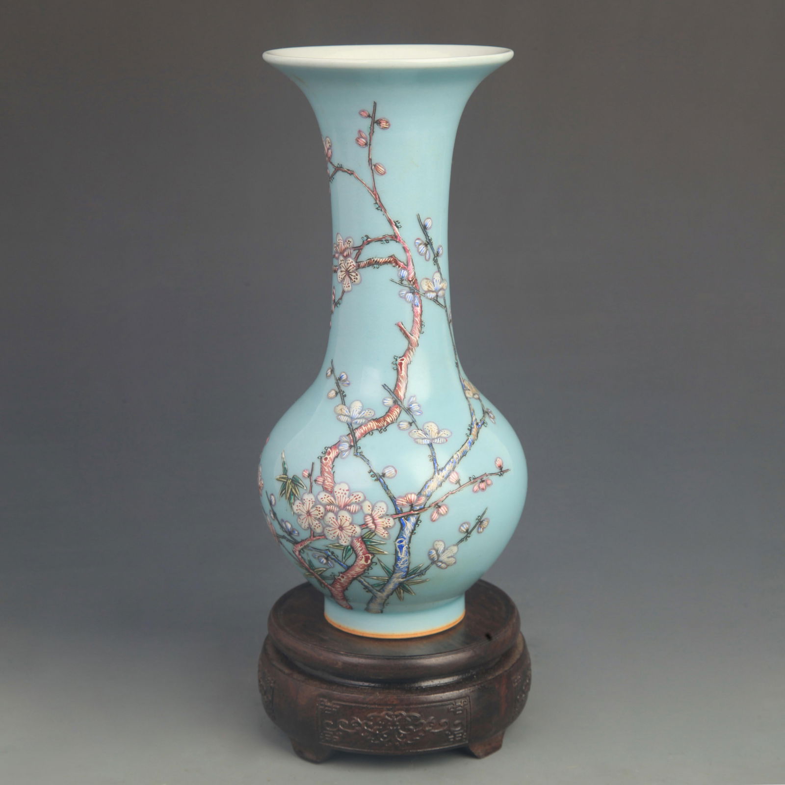 FAMILLE ROSE BLUE GROUND PLUM PATTERN LONG NECKED PORCELAIN VASE (1 of 5)