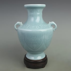 CELADON COLOR GLAZED BEAST PATTERN DOUBLE EAR ZUN PORCELAIN VASE