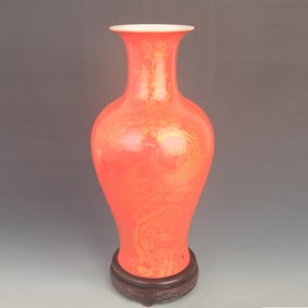 FAMILLE ROSE RED GROUND PHOENIX PATTERN PORCELAIN APPRECIATION VASE