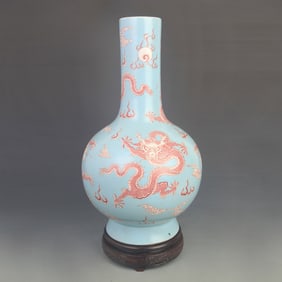 FAMILLE ROSE LIGHT BLUE GROUND PORCELAIN VASE WITH DRAGON PATTERNS