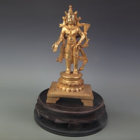 A FINE GILT BRONZE BODHISATTVA STANDING STATUE