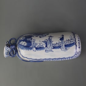 BLUE-AND-WHITE FIGURE CHARACTER PATTERNED PORCELAIN PILLOW