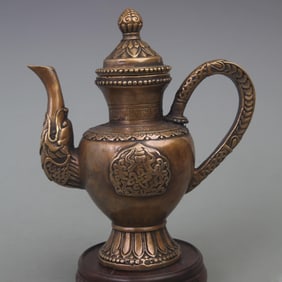 A FINE BRONZE DRAGON PATTERN WATER POT