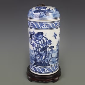 BLUE AND WHITE FLORAL BIRD PATTERN PORCELAIN JAR