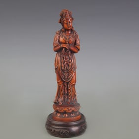 A FINE WOOD CARVING GUAN YIN STATUE