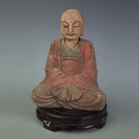 A FINE COLORED WOOD CARVED BUDDHA STATUE