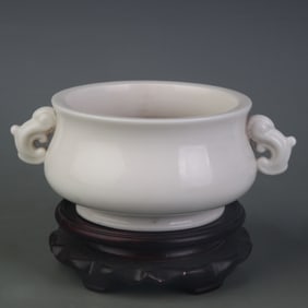 DEHUA WHITE PORCELAIN DOUBLE-HANDLED PORCELAIN CENSER