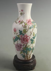 FAMILLE ROSE FLOWER PROSPERITY GUANYIN VASE