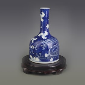BLUE AND WHITE DRAGON PATTERN PORCELAIN ZUN VASE
