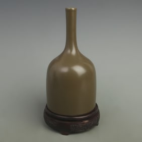 TEA-DUST GLAZED BELL SHAPED PORCELAIN VASE