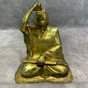 A FINE GILT BRONZE ARHAT STATUE
