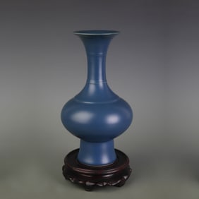 BLUE COLOR GLAZED PORCELAIN VASE