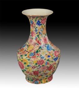 FAMILLE ROSE FLOWER PORCELAIN JAR