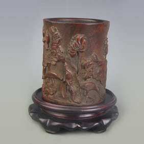 A FINE FLOWER AND CRANE CARVING BAMBOO MADE BRUSH POT