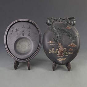 LACQUERWARE GILT PAINTED BOX WITH LYCHEE-SHAPED INKSTONE