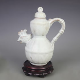 JUN KILN CHICKEN-HEAD PORCELAIN EWER