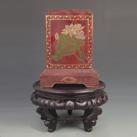 GILT LACQUER PAINTED FLORAL PATTERN WOODEN SEAL BOX