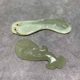QING DYNASTY HETIAN GREENISH-WHITE JADE FISH MOTIF PENDANTS (2 PIECES)