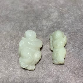 TWO HETIAN WHITE JADE PENDANT WITH HUMAN FIGURES