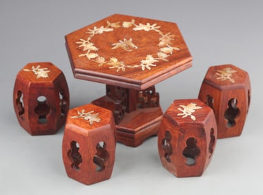 SMALL SET OF MING-STYLE TABLES WITH STOOL WOODEN FIGURE