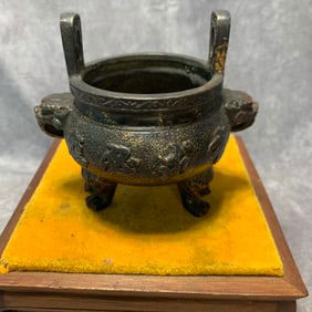 QIAN LONG MARKED GILDED BRONZE INCENSE BURNER WITH LION EARS
