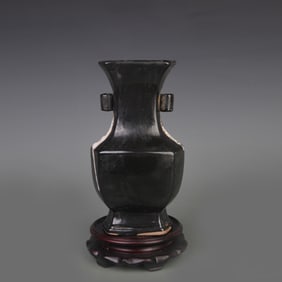 JIZHOU KILN PORCELAIN VASE WITH EAR HANDLES