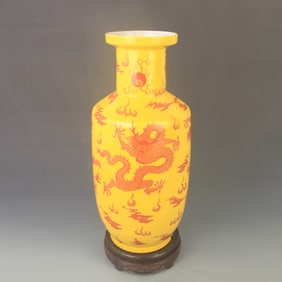 FAMILLE ROSE YELLOW GROUND LARGE DRAGON PATTERN PORCELAIN VASE