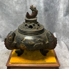 MING DYNASTY PRIVATE-MAKE GILT BRONZE SEA WAVE PATTERN INCENSE BURNER