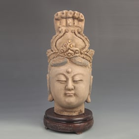 A FINE WOODEN CARVED GUANYIN HEAD FIGURE