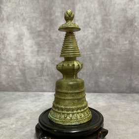 A FINE BRONZE BUDDHIST STUPA