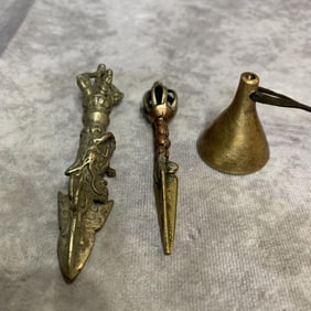 GROUP OF THREE TIBETAN RELIGIOUS OBJECTS