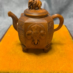 BOXWOOD CARVED ELEPHANT-FORM OCTAGONAL TEAPOT