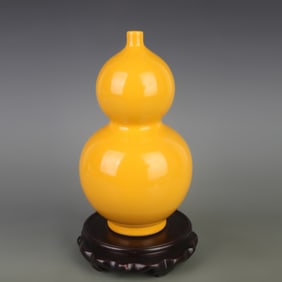YELLOW GLAZE GOURD STYLE PORCELAIN VASE