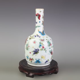 FAMILLE ROSE FLOWER AND BIRD PATTERN BELL SHAPED PORCELAIN VASE