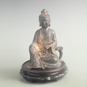 A FINE GILT BRONZE GUAN YIN STATUE