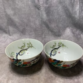 GUANGXU MARK FAMILLE ROSE FLORAL SMALL BOWLS – 1 PAIR