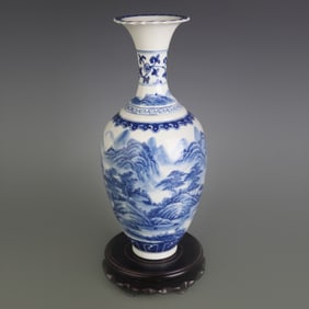BLUE-AND-WHITE LANDSCAPE FLORAL-MOUTH PATTERN PORCELAIN VASE