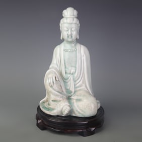 SHADOW GREEN GLAZE PORCELAIN GUANYIN SEATED STATUE