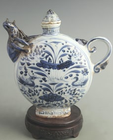 BLUE AND WHITE MANDARIN DUCK PATERN PORCELAIN EWER