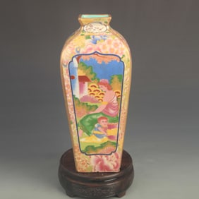 FAMILLE ROSE GILDED WESTERN FIGURE MOTIF FOUR-SIDED VASE