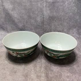 FAMILLE ROSE DRAGON PATTERN OFFICIAL KILN BOWL, 1 PAIR