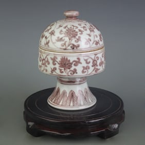 GLAZED RED FLORAL DOUCAI BOWL