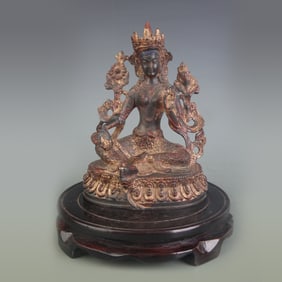 A FINE GILT BRONZE GREEN TARA STATUE