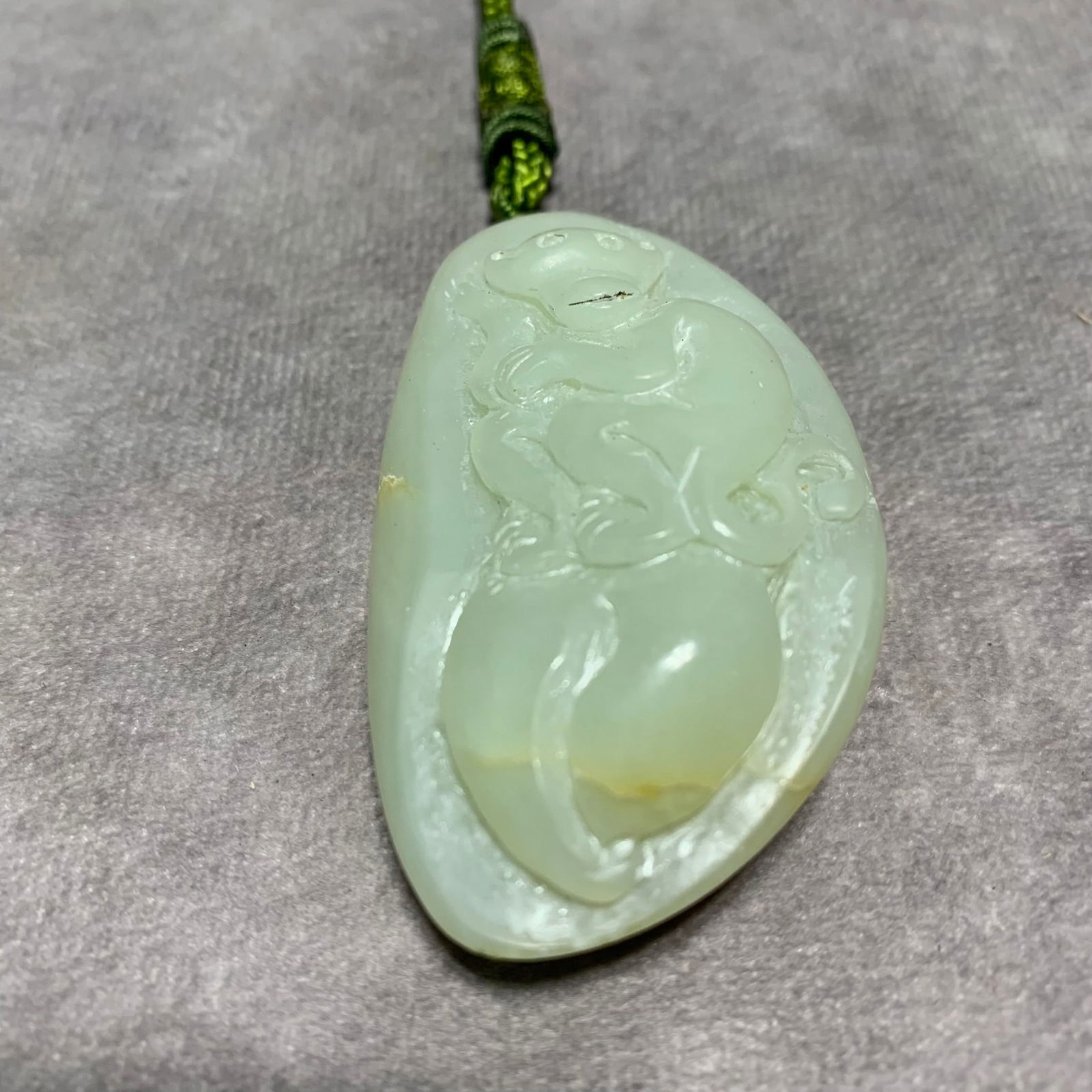 HETIAN JADE HAND PIECE WITH "GENERATIONS OF NOBILITY" DESIGN (1 of 3)