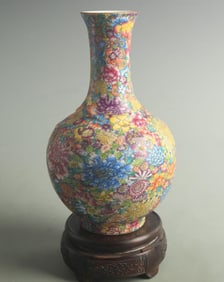 FAMILLE ROSE “TEN THOUSAND FLOWERS?? PORCELAIN VASE