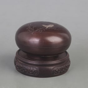 A FINE FLOWER AND BIRD PATTERN BRONZE INK BOX
